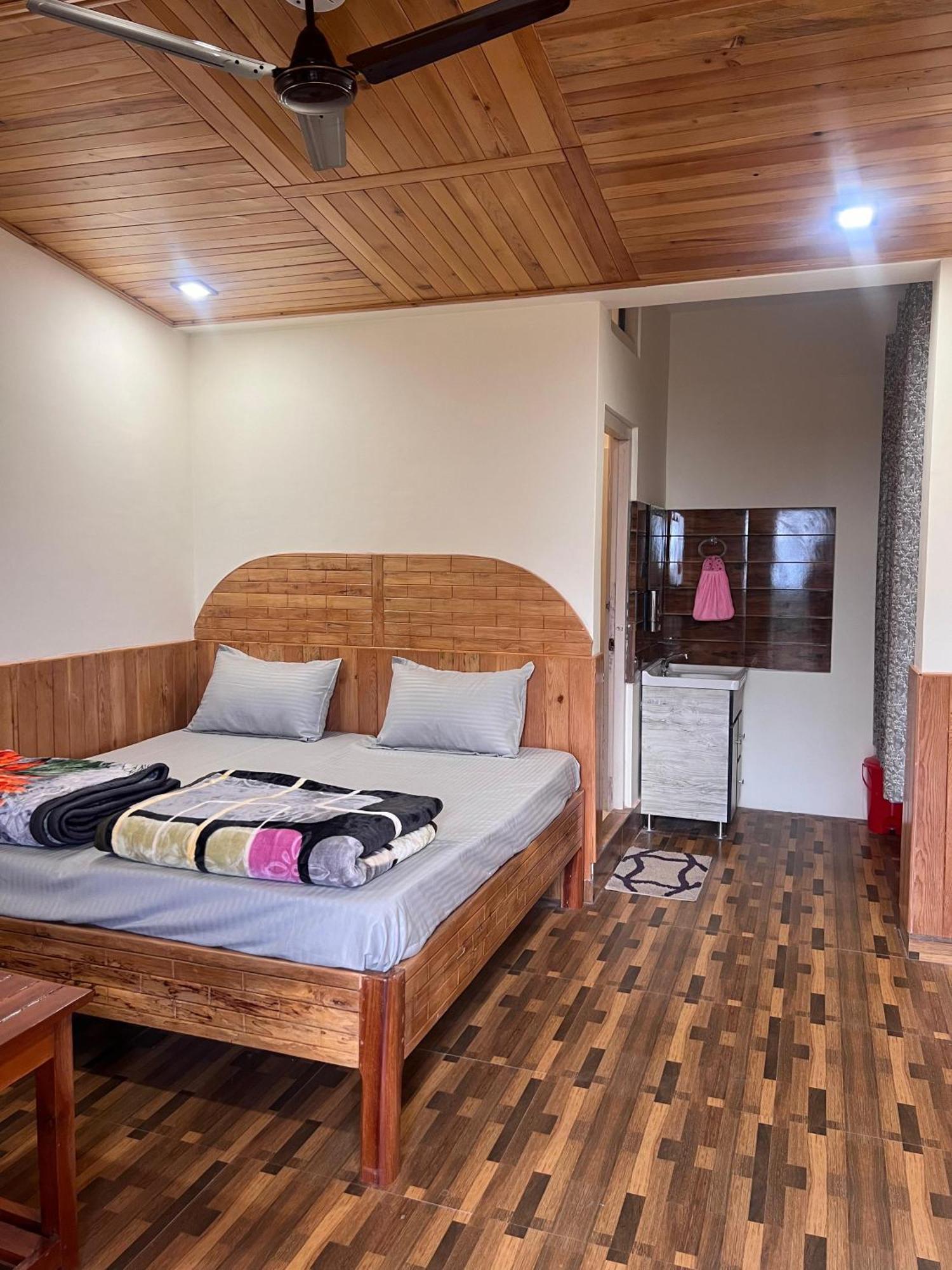 Binsar Royal Homestay Dhaulchhina, Almora Exterior photo