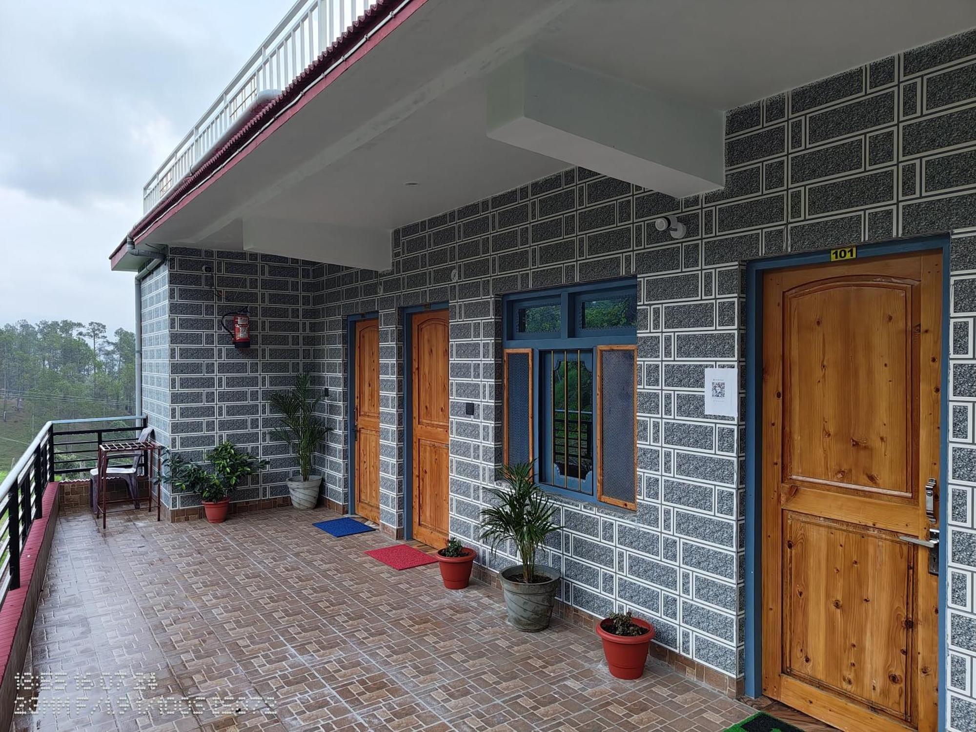 Binsar Royal Homestay Dhaulchhina, Almora Exterior photo